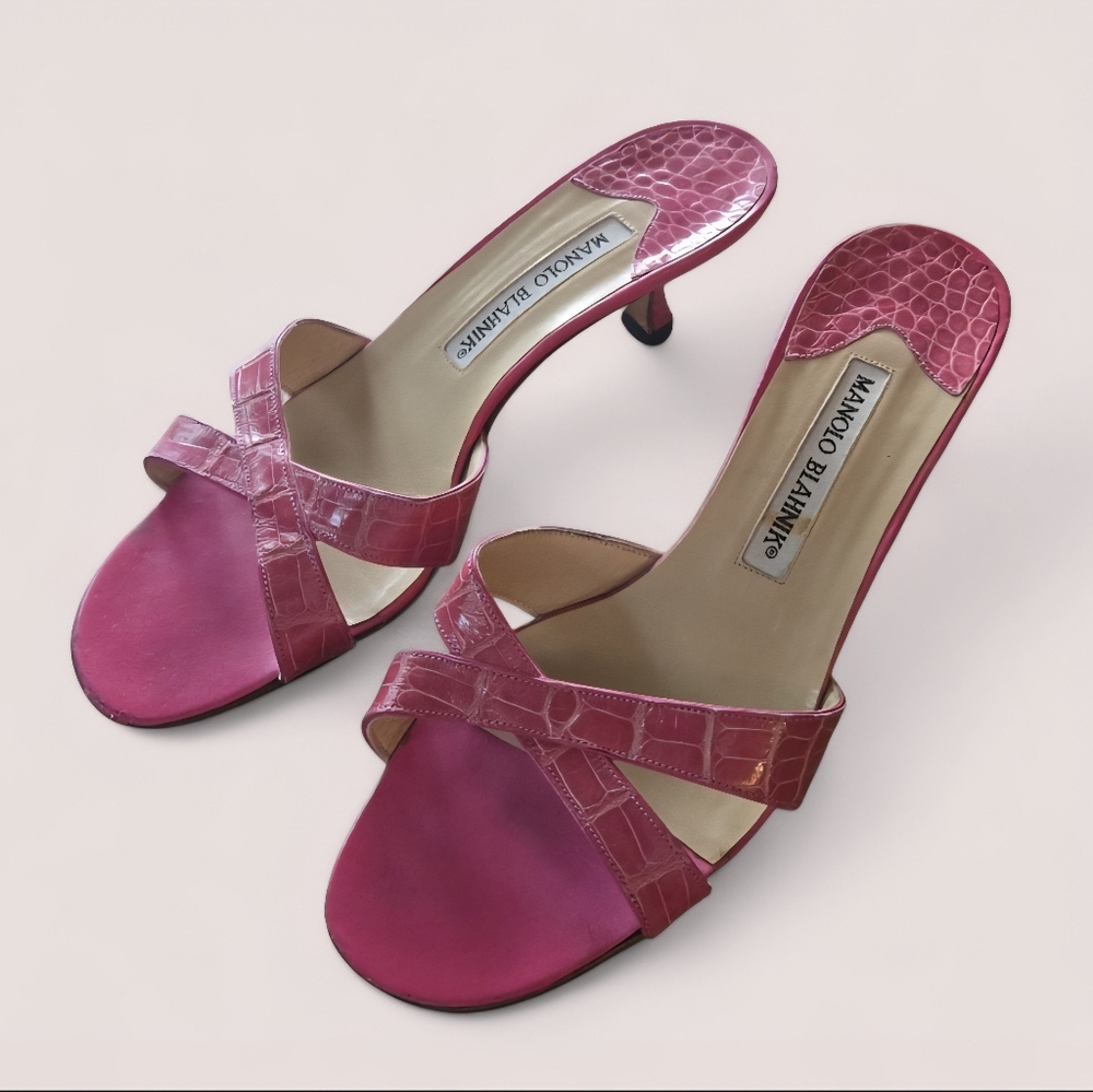 Manolo Blahnik Pink Alligator Callamu Kitten Heel Sandals